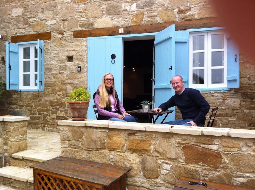 טוקהיני Dolphin Guest House And Studios מראה חיצוני תמונה