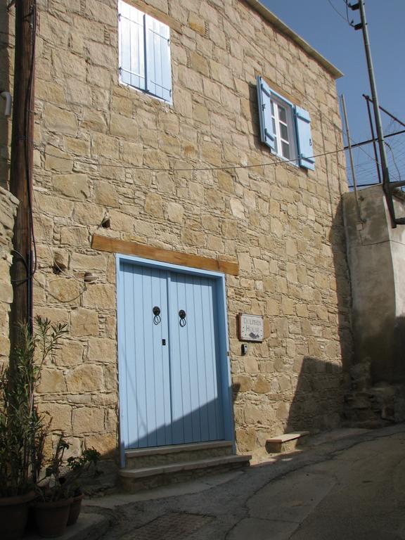 טוקהיני Dolphin Guest House And Studios מראה חיצוני תמונה