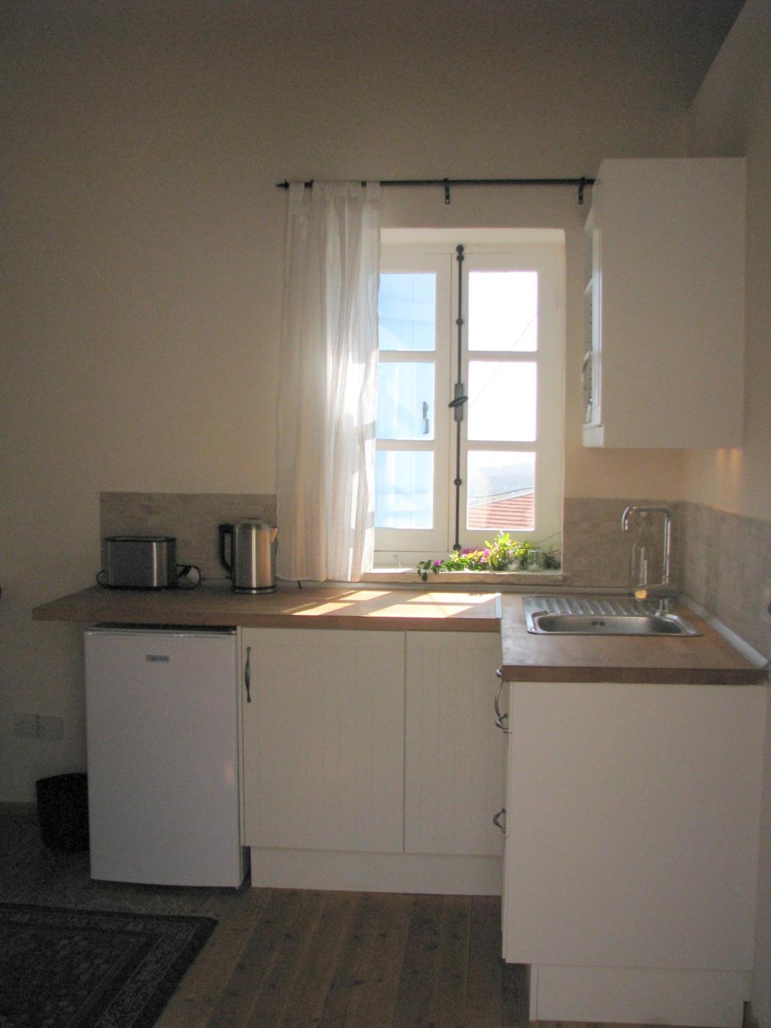טוקהיני Dolphin Guest House And Studios חדר תמונה