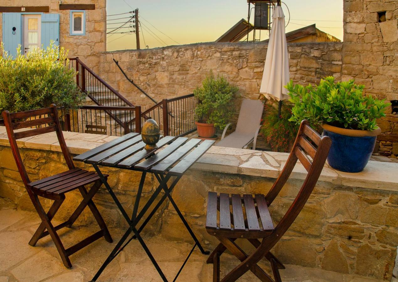טוקהיני Dolphin Guest House And Studios מראה חיצוני תמונה