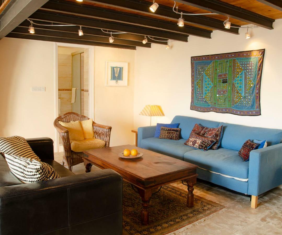 טוקהיני Dolphin Guest House And Studios מראה חיצוני תמונה