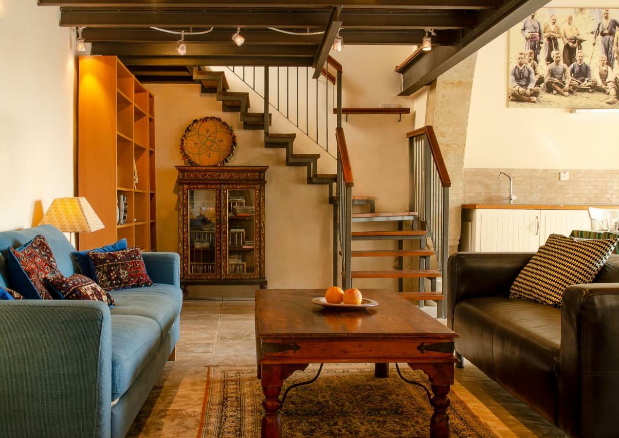 טוקהיני Dolphin Guest House And Studios מראה חיצוני תמונה