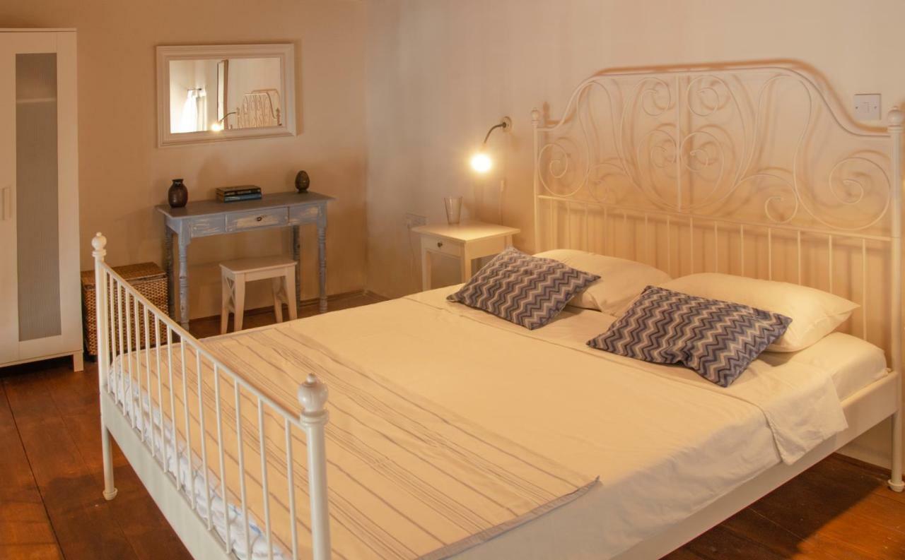 טוקהיני Dolphin Guest House And Studios מראה חיצוני תמונה